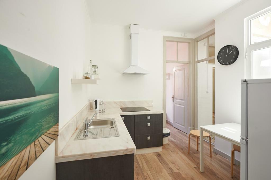 Love Inn Bairro Alto Lisboa المظهر الخارجي الصورة